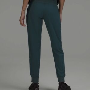 Lululemon Dance Studio Mid Rise Joggers Full Length Size 8